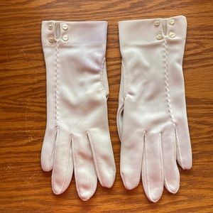 Vintage Off-White Nylon Gloves w/ 4 Button Accent